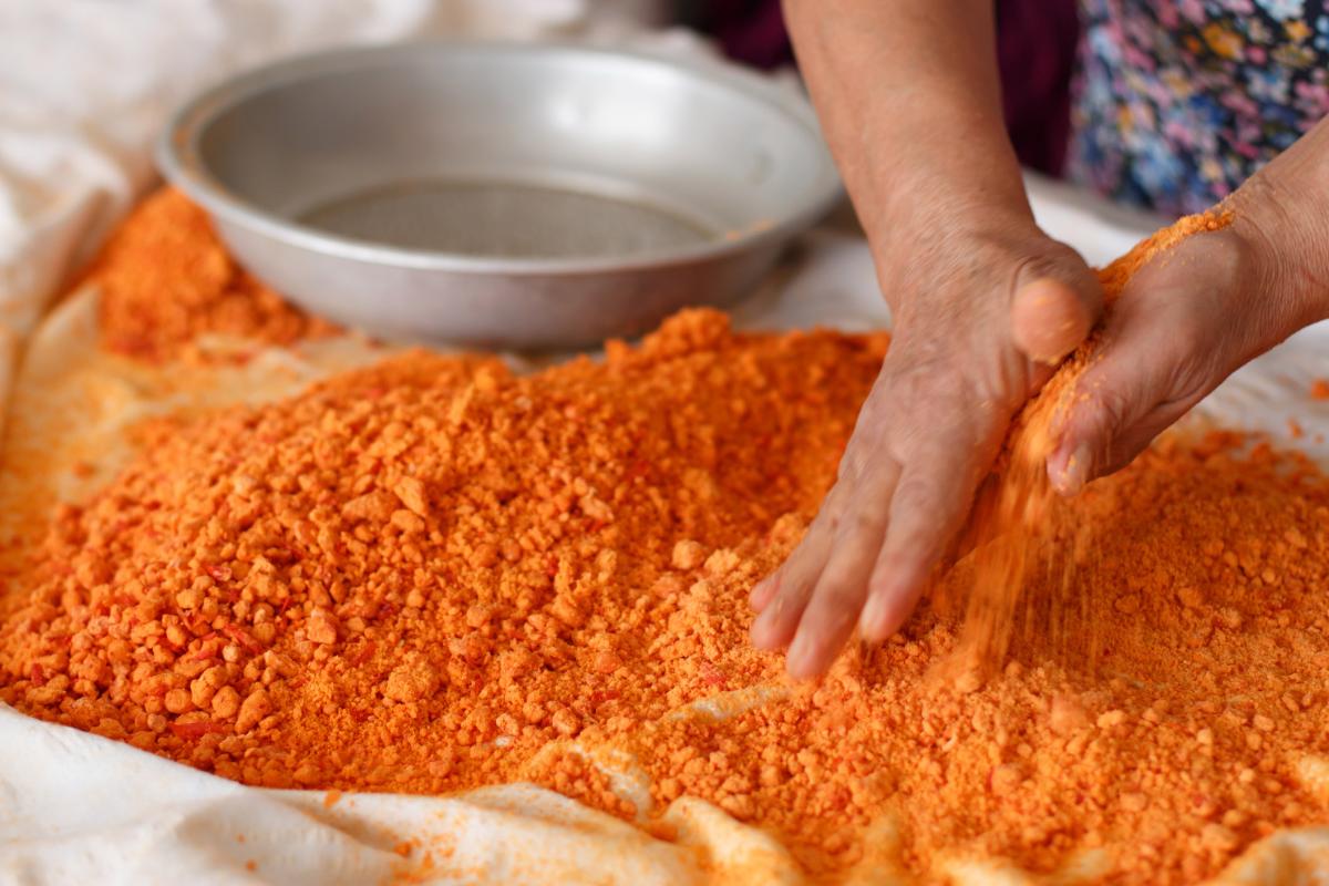 Kış hazırlığı için kolları sıvayın: Ev yapımı tarhana tarifi