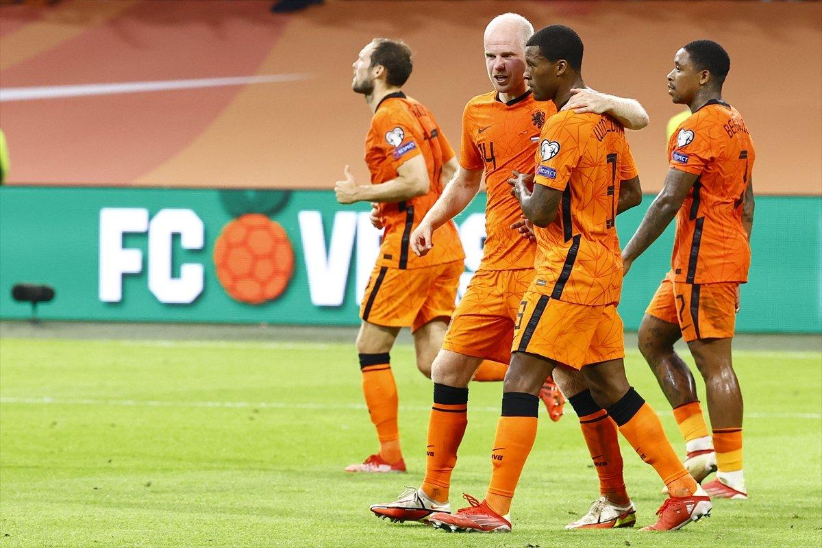 Milli Takım, Hollanda'ya farklı yenildi