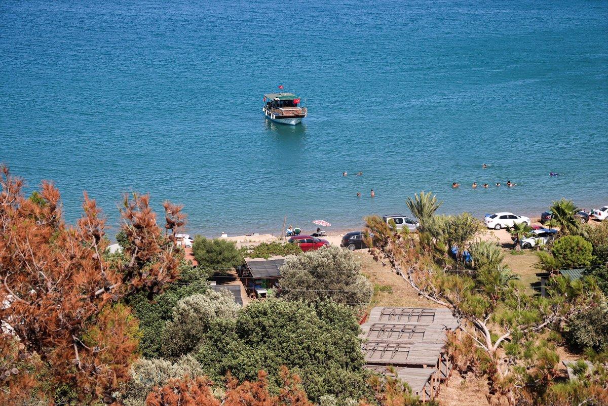 Boğsak Koyu, eşsiz güzellikleriyle büyülüyor