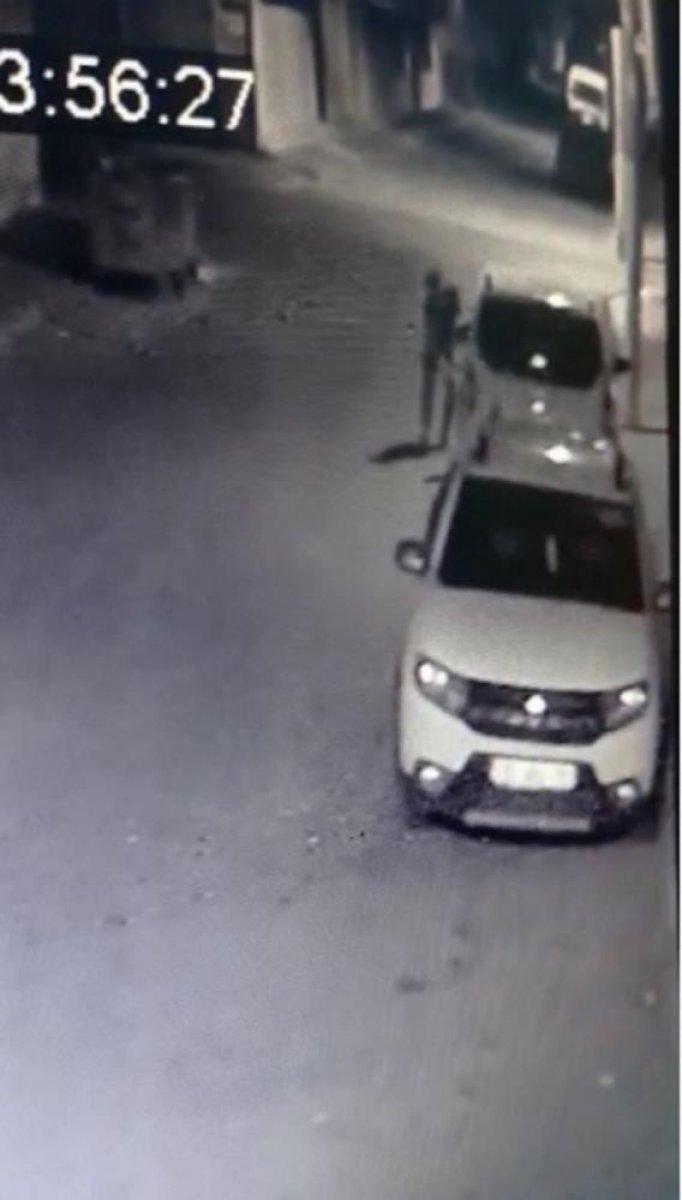 Hatay'da 22 otomobilin lastiklerini kesen şahıs gözaltına alındı