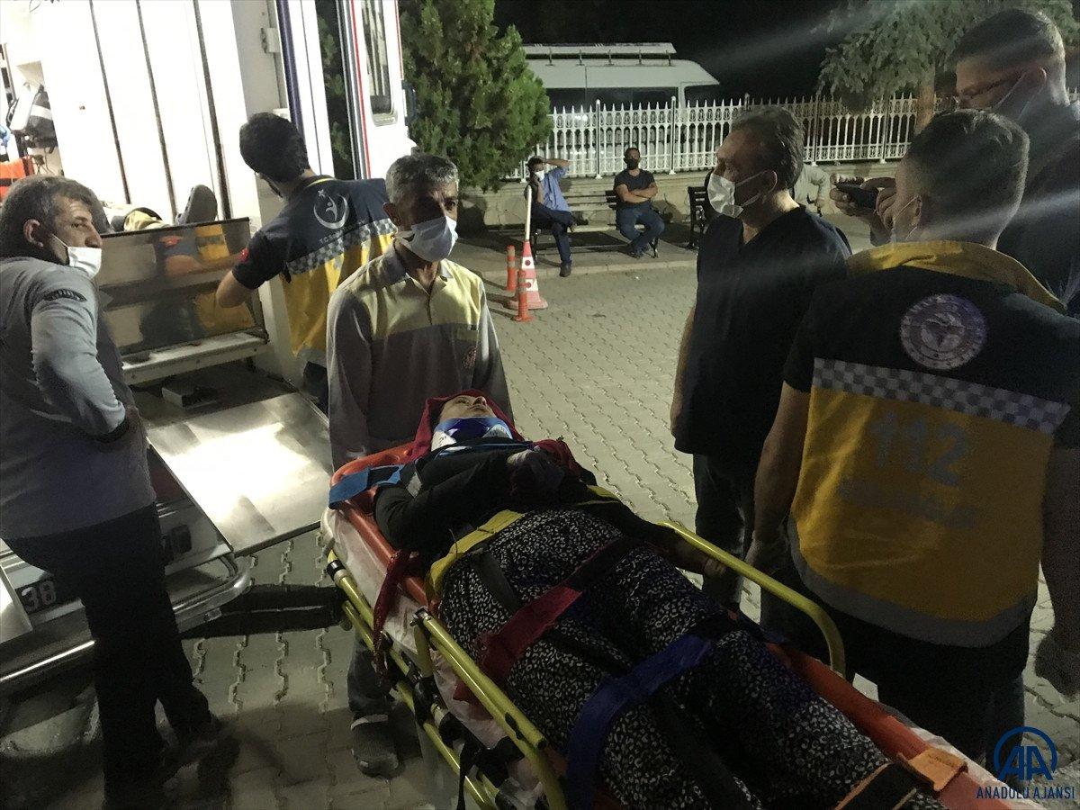 Kayseri'de feci kaza: 19 yaralı