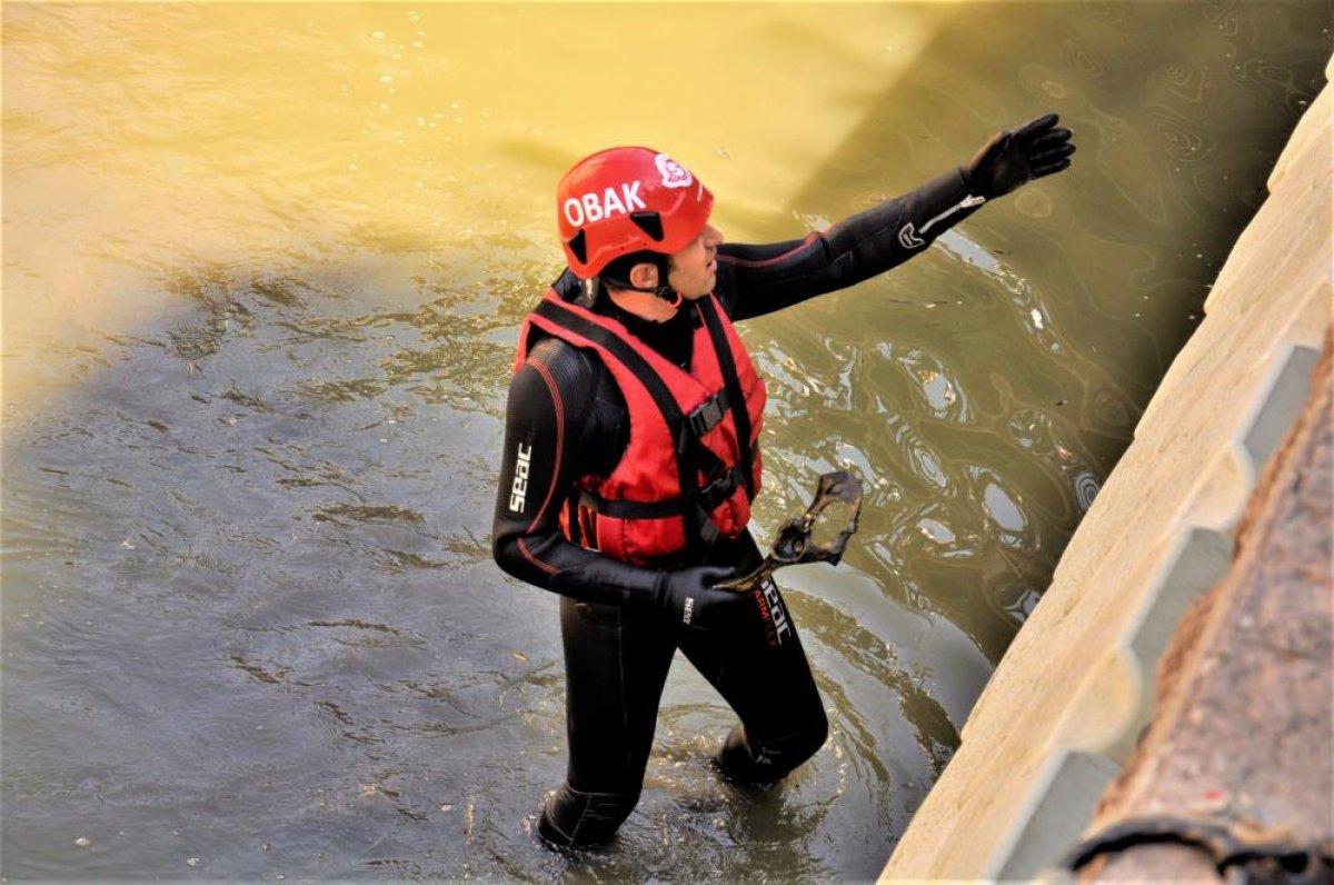 Eskişehir'de 3 kişiyi arama çalışmalarında 6 kemiğe rastlandı