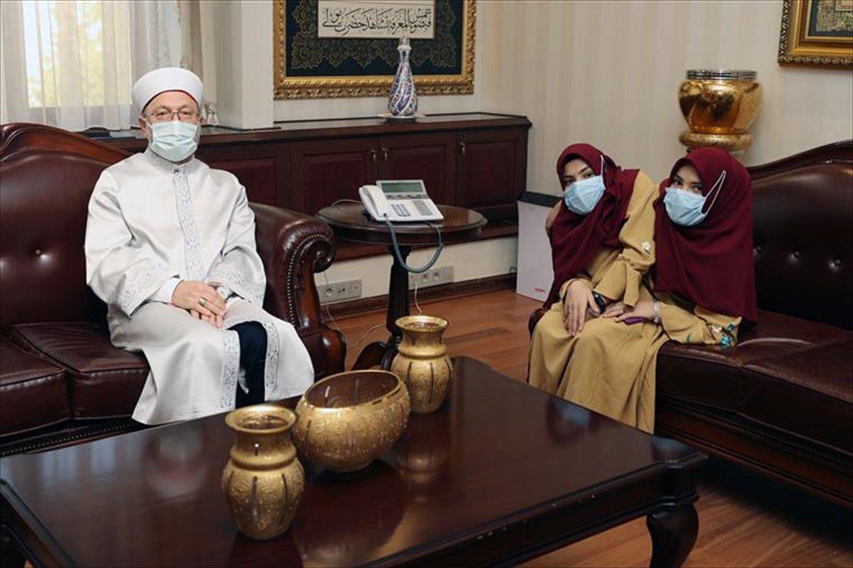 Ali Erbaş, Kahramanmaraşlı siyam ikizlerini kabul etti