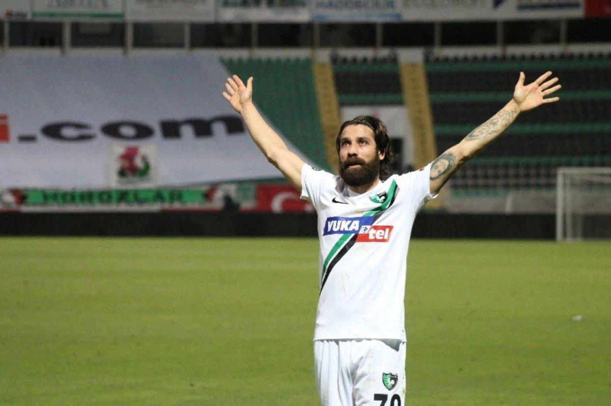 Olcay Şahan, futbolu bıraktığını açıkladı
