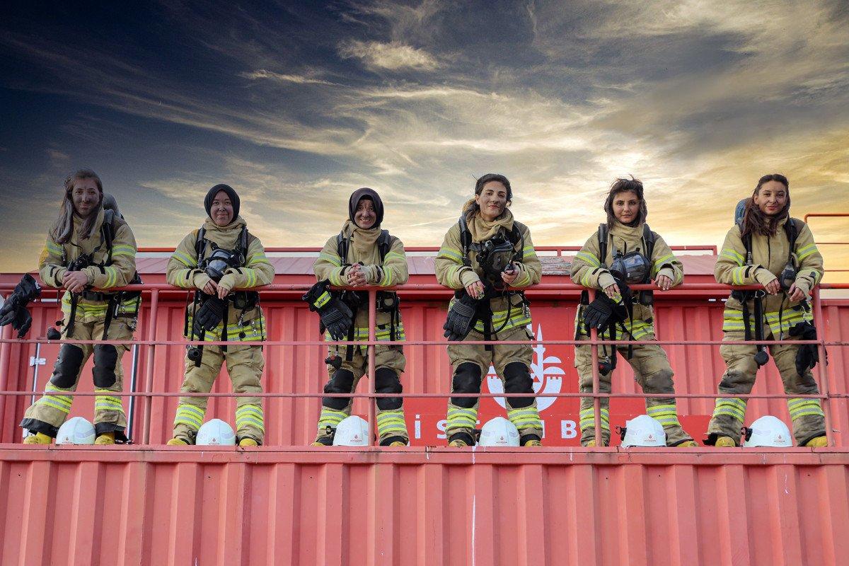 İstanbul'da kadın itfaiyeciler göreve hazır