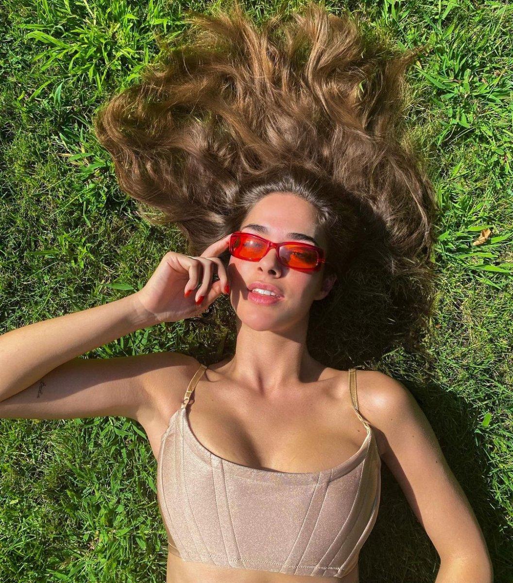 Bensu Soral'dan yaza veda pozu