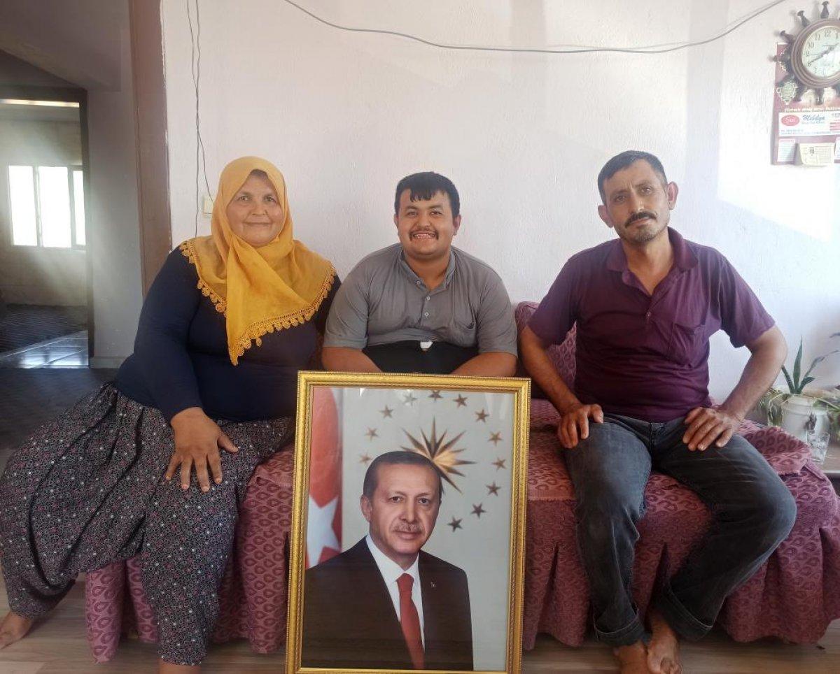 Kahramanmaraşlı engelli gencin Cumhurbaşkanı Erdoğan sevgisi