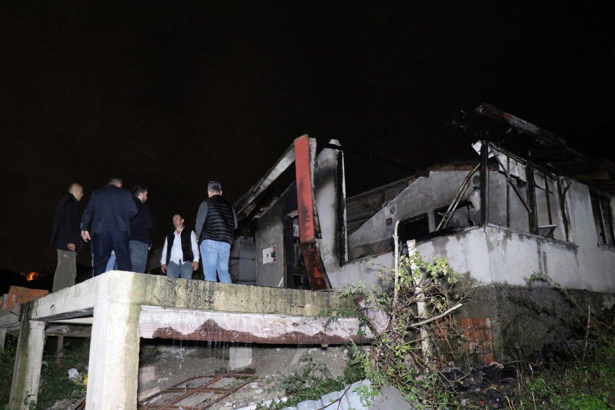 Sakarya'da bir kişi tek katlı evde yanarak can verdi