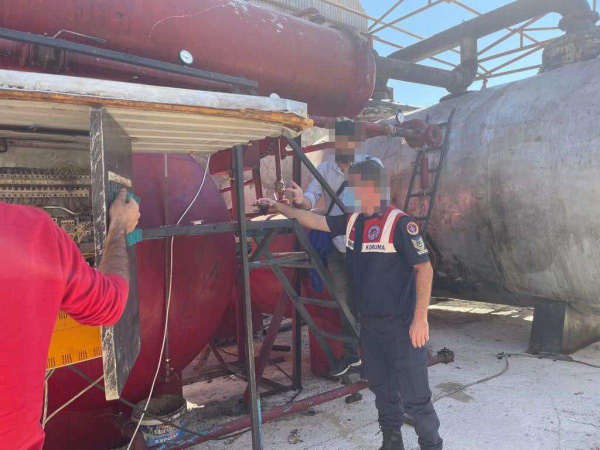 Ankara'da 'on numara yağ' üretimine suçüstü