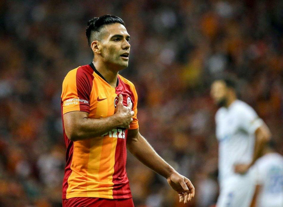 Galatasaray'ın yeni transferlerinin yaş ortalaması 22.6
