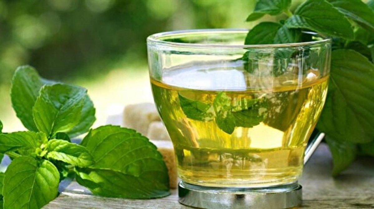 Geceleri karaciğeri arındırmanıza yardımcı olacak 5 içecek