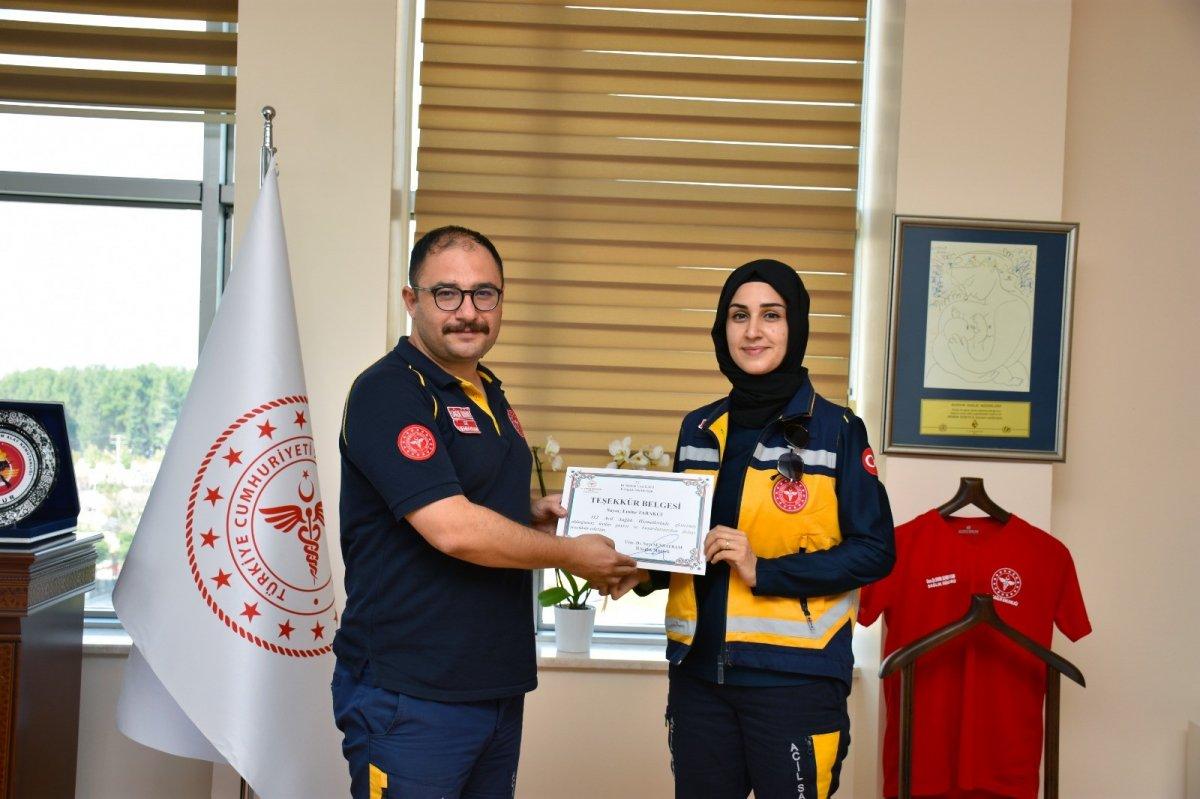 Burdur'da doğum esnasında kalbi duran bebek hayata geri döndü