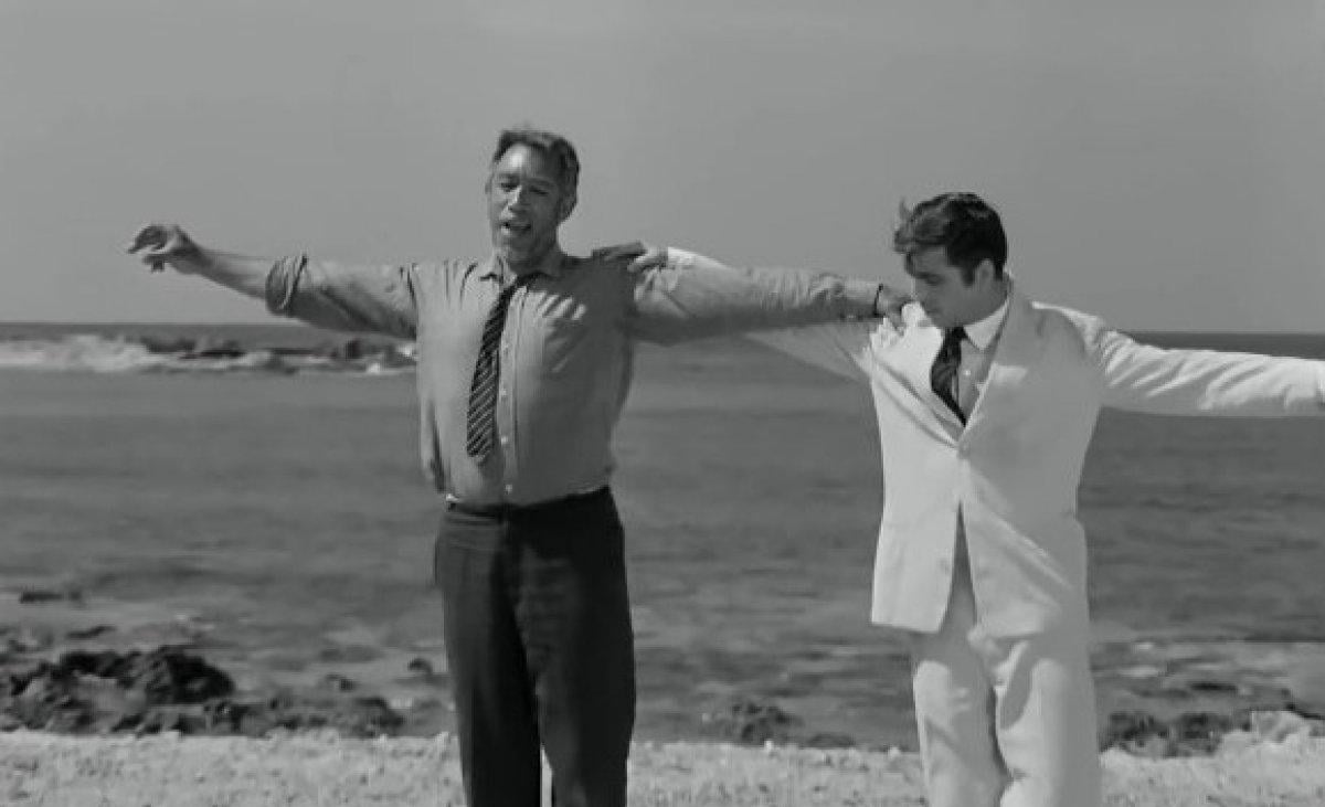 Türk dostu Yunan sanatçı Theodorakis, son yolculuğuna uğurlandı