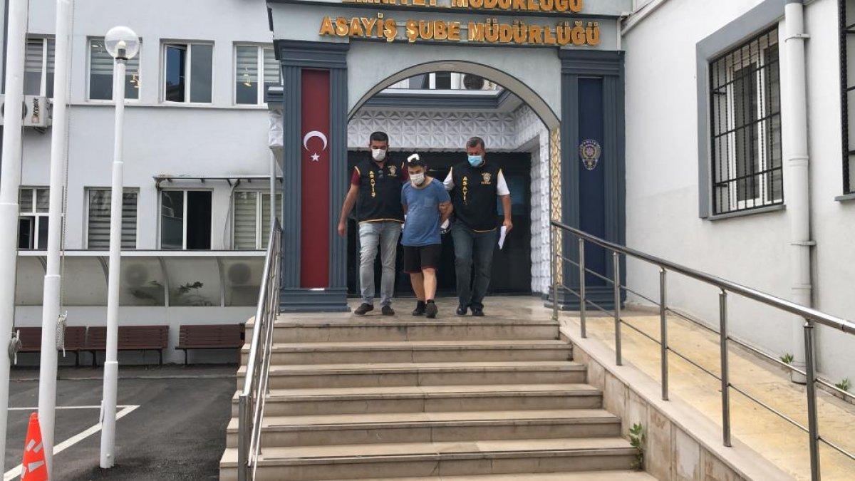 Bursa'da gözü dönen adam, karısını bıçakla rehin aldı
