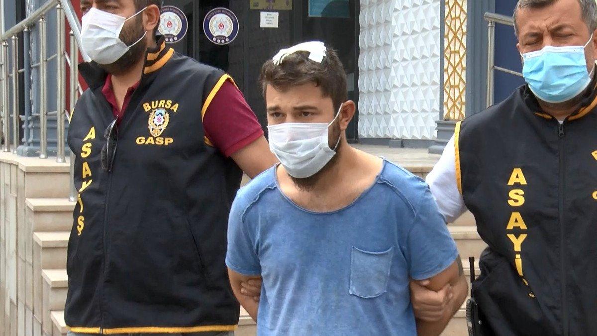 Bursa'da gözü dönen adam, karısını bıçakla rehin aldı