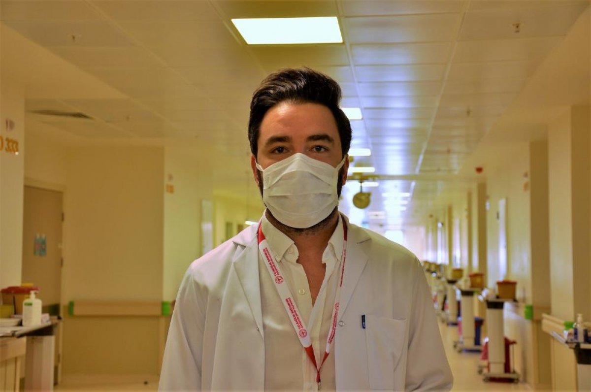 Eskişehir'de aşı yaptırmayan ve virüse yakalanan anne, bebeğini 'çevrimiçi' gördü