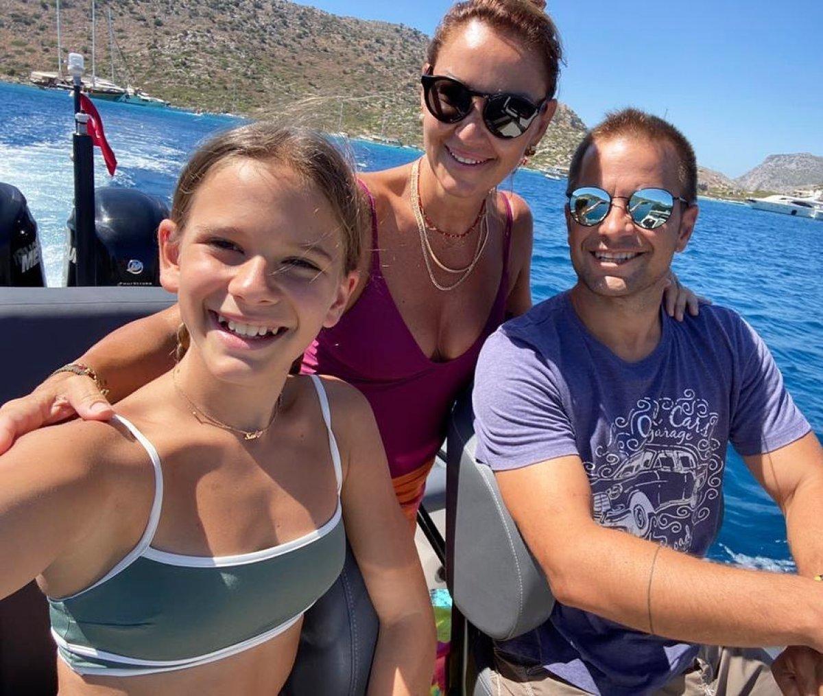 Pınar Altuğ: Biz her şeyi kutluyoruz