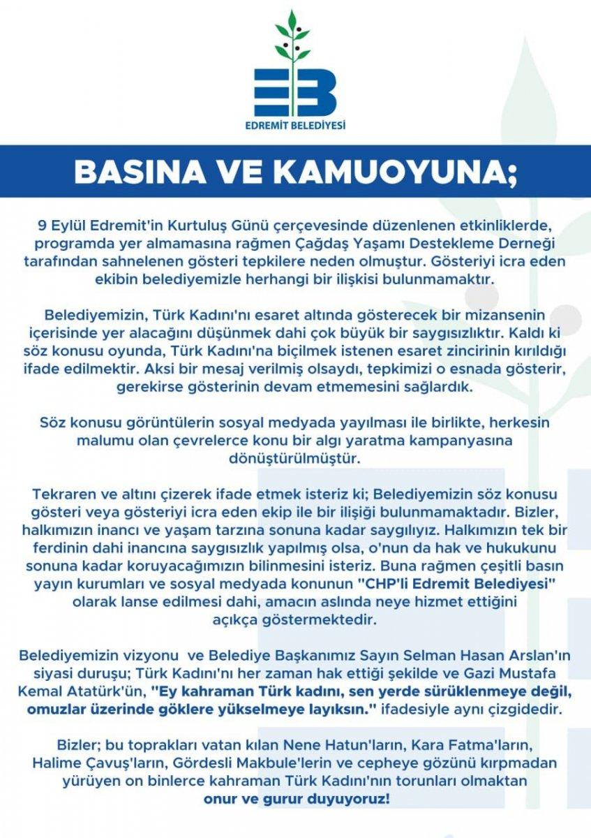 CHP'li Edremit Belediyesi'nden zincirli kadın gösterisine ilişkin açıklama