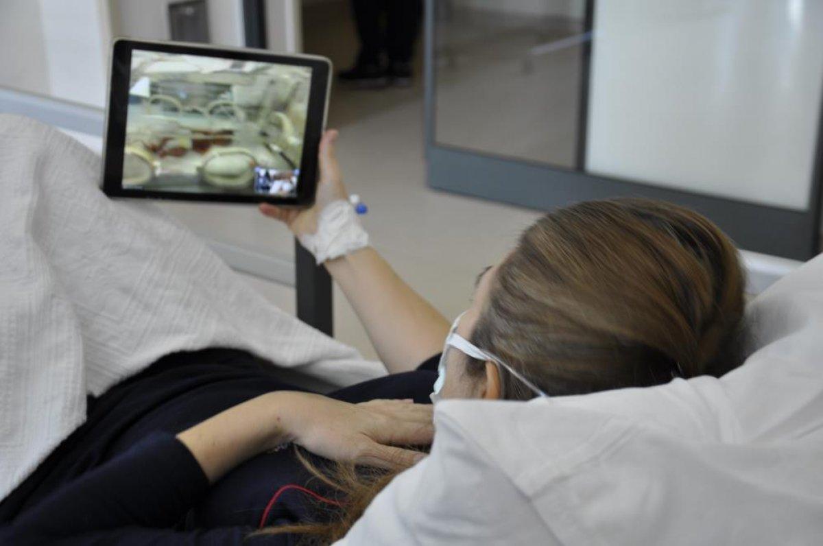 Eskişehir'de aşı yaptırmayan ve virüse yakalanan anne, bebeğini 'çevrimiçi' gördü