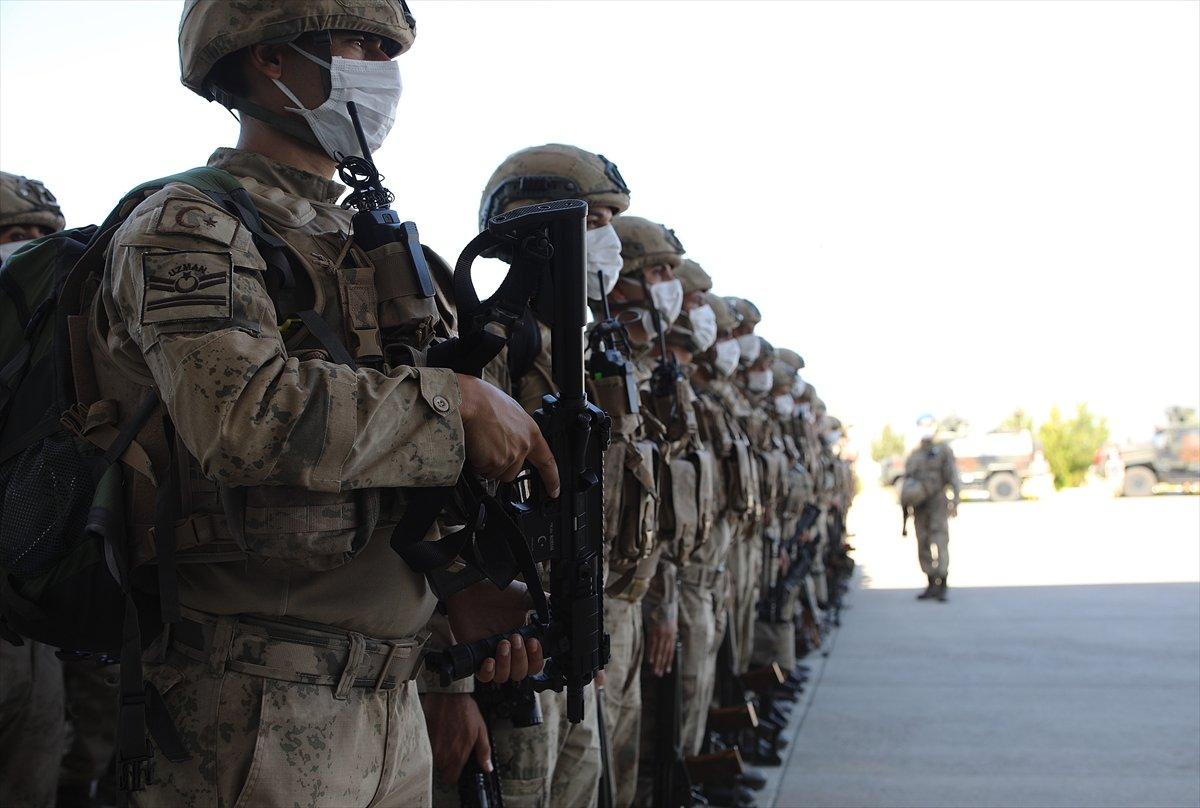 Bingöl’de, komandolar dualarla Suriye’ye uğurlandı