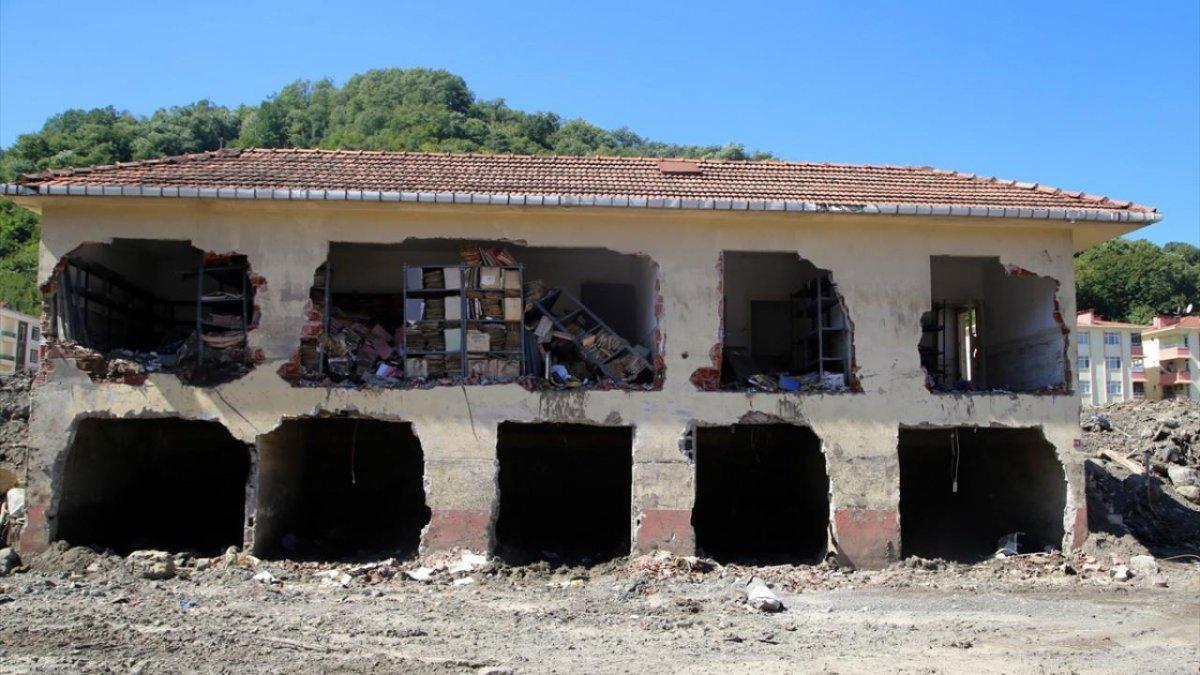 Kastamonu’da sel felaketinin izleri siliniyor