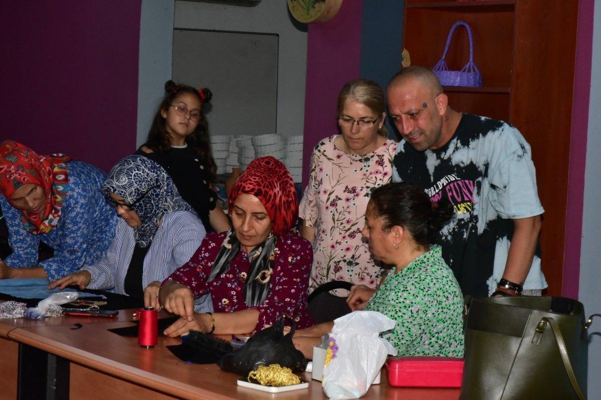 Yağcıbedir halıları kıyafete uyarlanıyor