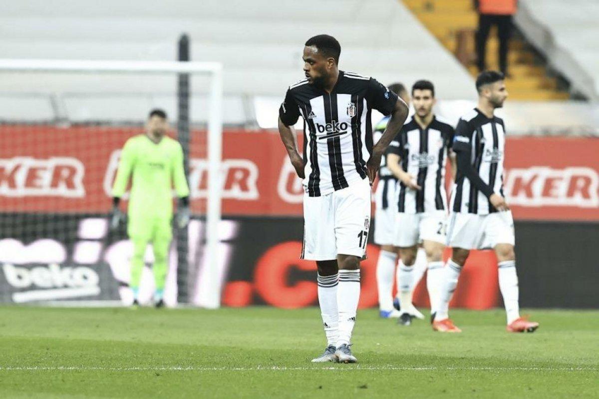 Beşiktaş, Larin'in sözleşmesini uzatmak istiyor