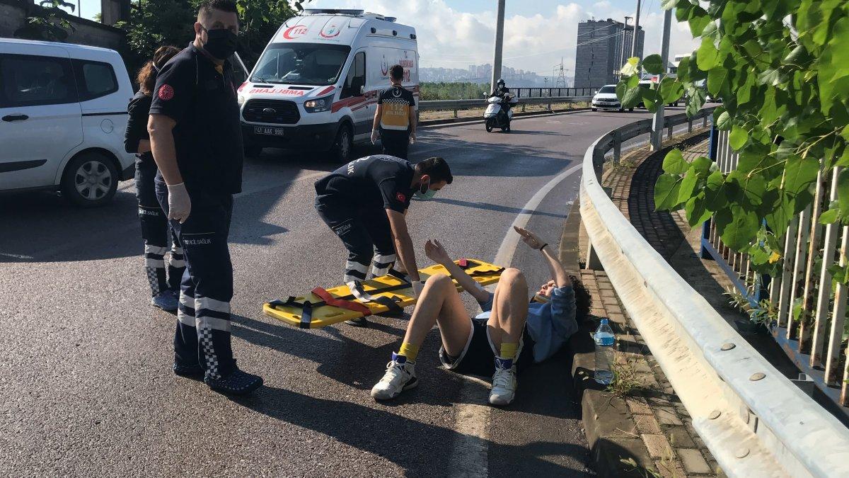 Kocaeli'de kamyon ve panelvan çarpıştı