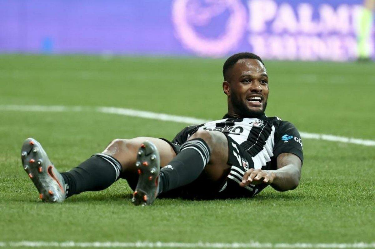 Beşiktaş, Larin'in sözleşmesini uzatmak istiyor