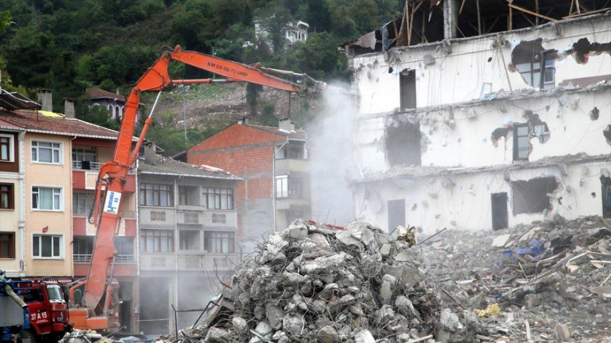 Kastamonu’da sel felaketinin izleri siliniyor