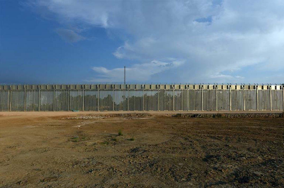 Miçotakis: Çelik çiti uzatabiliriz