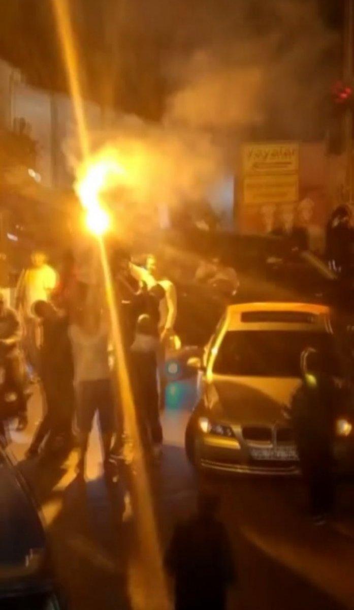 Ümraniye'de asker uğurlaması yapan grup