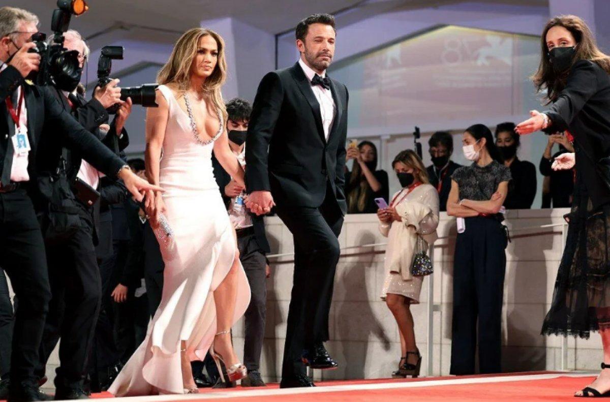 Jennifer Lopez ile Ben Affleck, kırmızı halıda aşk tazeledi