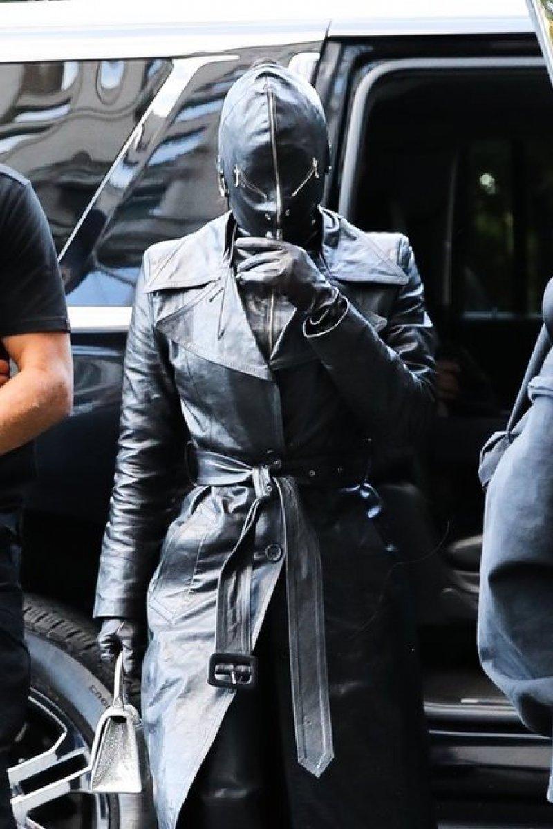 Kim Kardashian yeni tarzı ile dikkati çekti