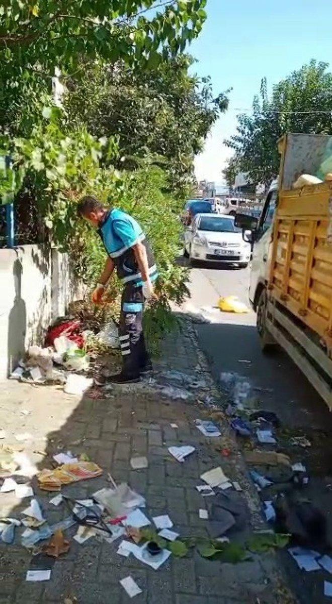 Pendik’te temizlik işçisinin bayrak hassasiyeti