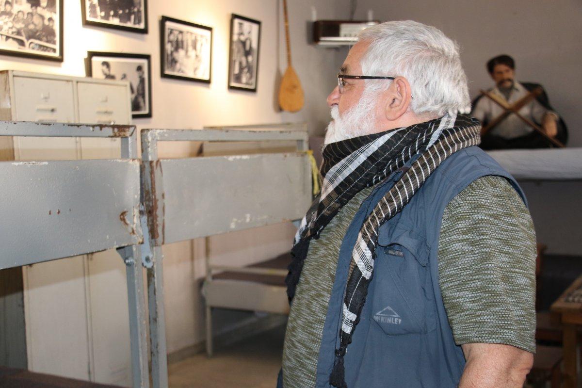 12 Eylül’de işkence gördüğü cezaevini ziyaret etti