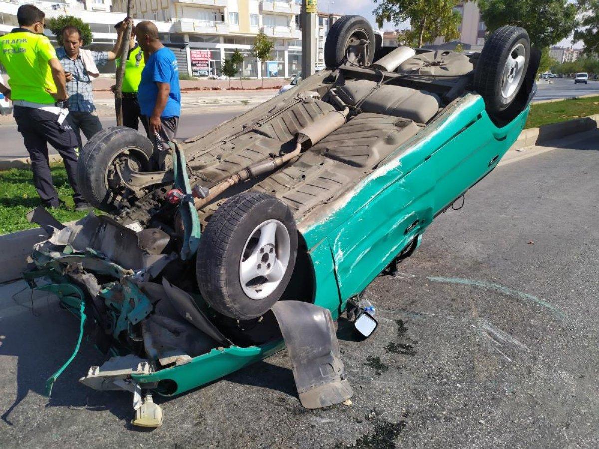 Kocaeli'de hatalı sollama kazaya sebep oldu: 4 yaralı