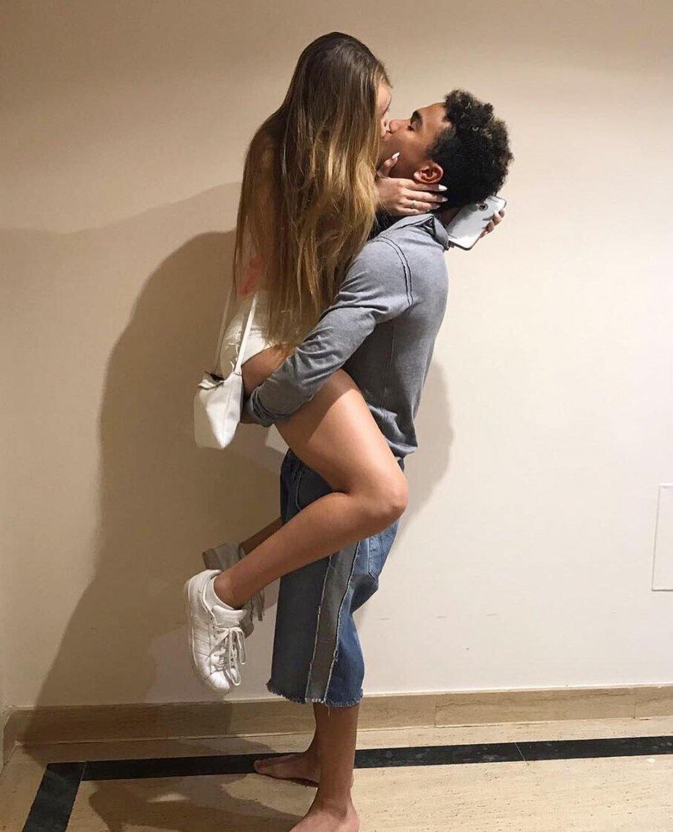 Gustavo Assunçao'nun kız arkadaşı Valverde sosyal medyanın gündeminde