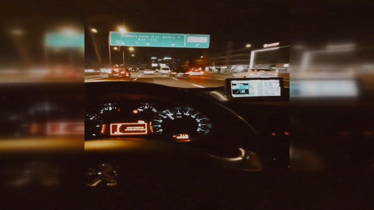 Küçükçekmece’de, şerit değiştiren motosiklete otomobil çarptı