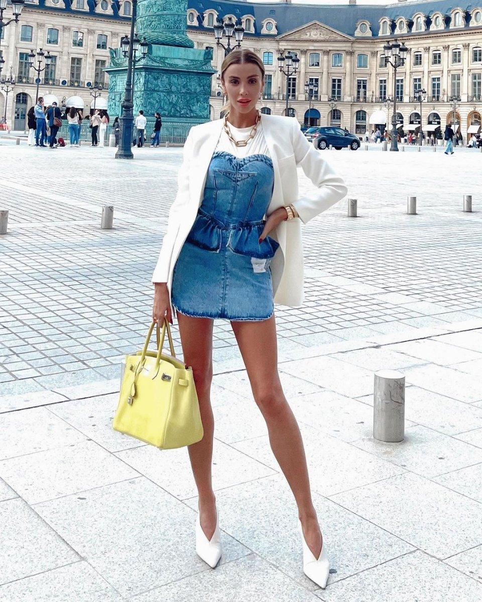 Özge Ulusoy, Paris'te