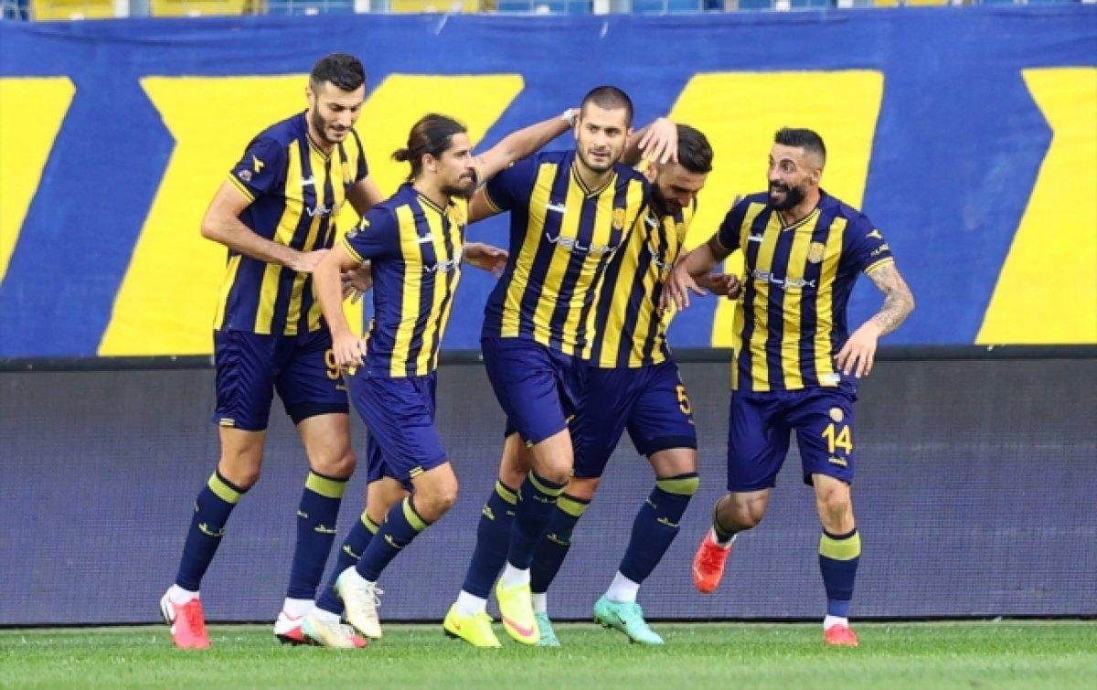Ankaragücü ile Gençlerbirliği, 40 yıl sonra alt ligde karşılaştı