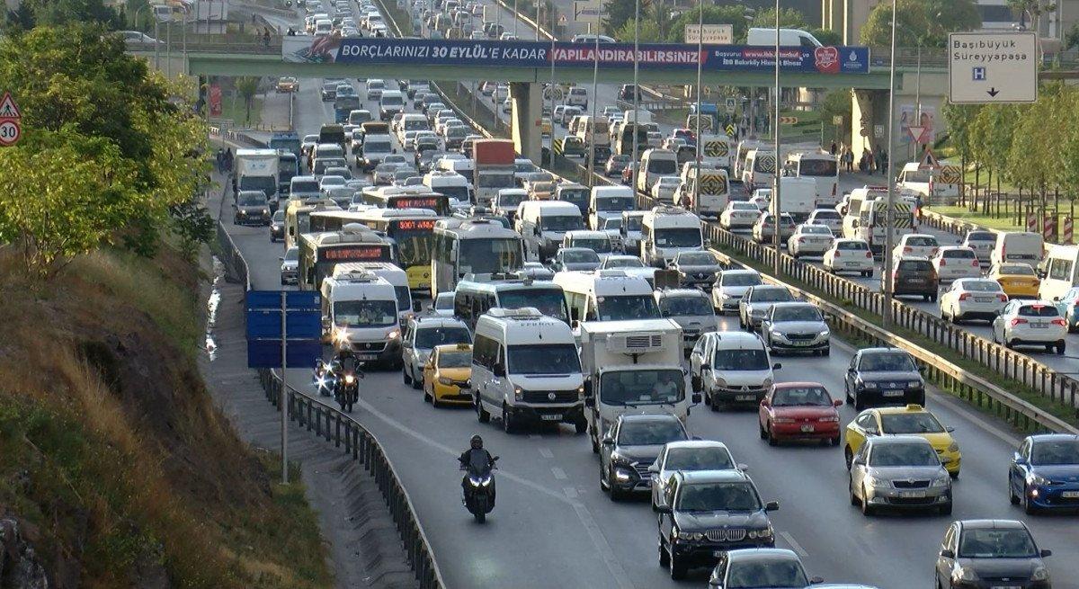 İstanbul'da haftanın ilk iş günü