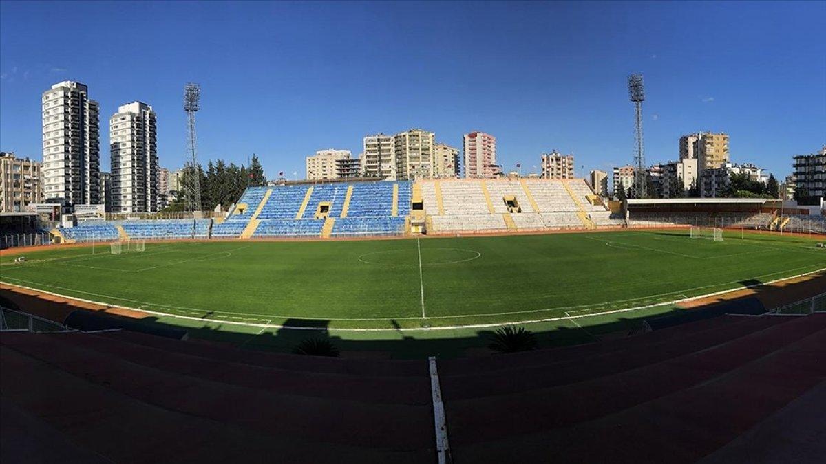 Adana 5 Ocak Fatih Terim Stadyumu yıkıldı