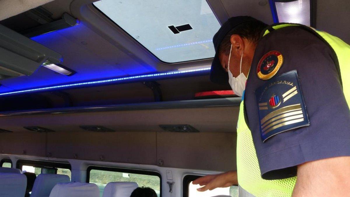 Muş'ta görevli timler servis araçlarını drone ile denetledi