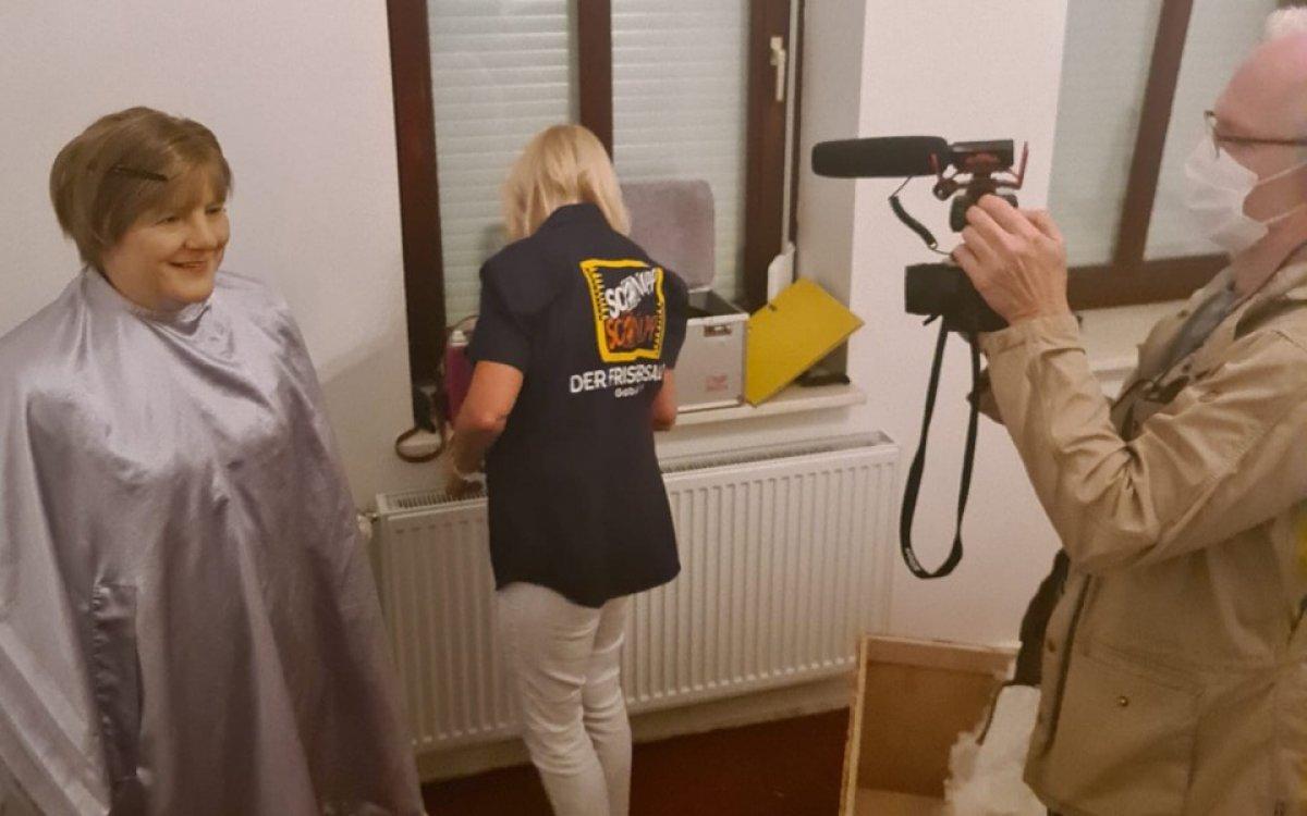 Almanya'da bir kişi, Angela Merkel'in heykelini yaptırdı