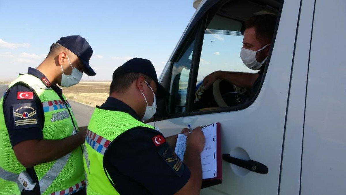 Muş'ta görevli timler servis araçlarını drone ile denetledi