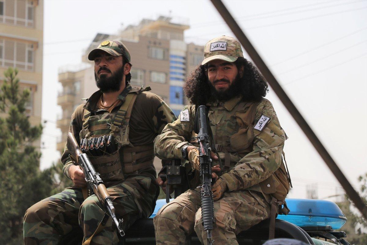 Taliban düzenli ordu kuruyor