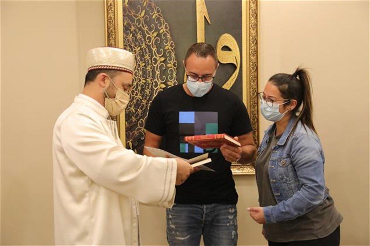 Alman vatandaşı Dennis Patrick, Müslüman oldu