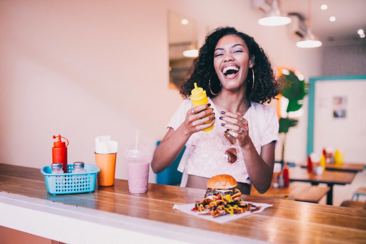 Sivilce oluşumunu önlemek için kaçınmanız gereken 6 besin