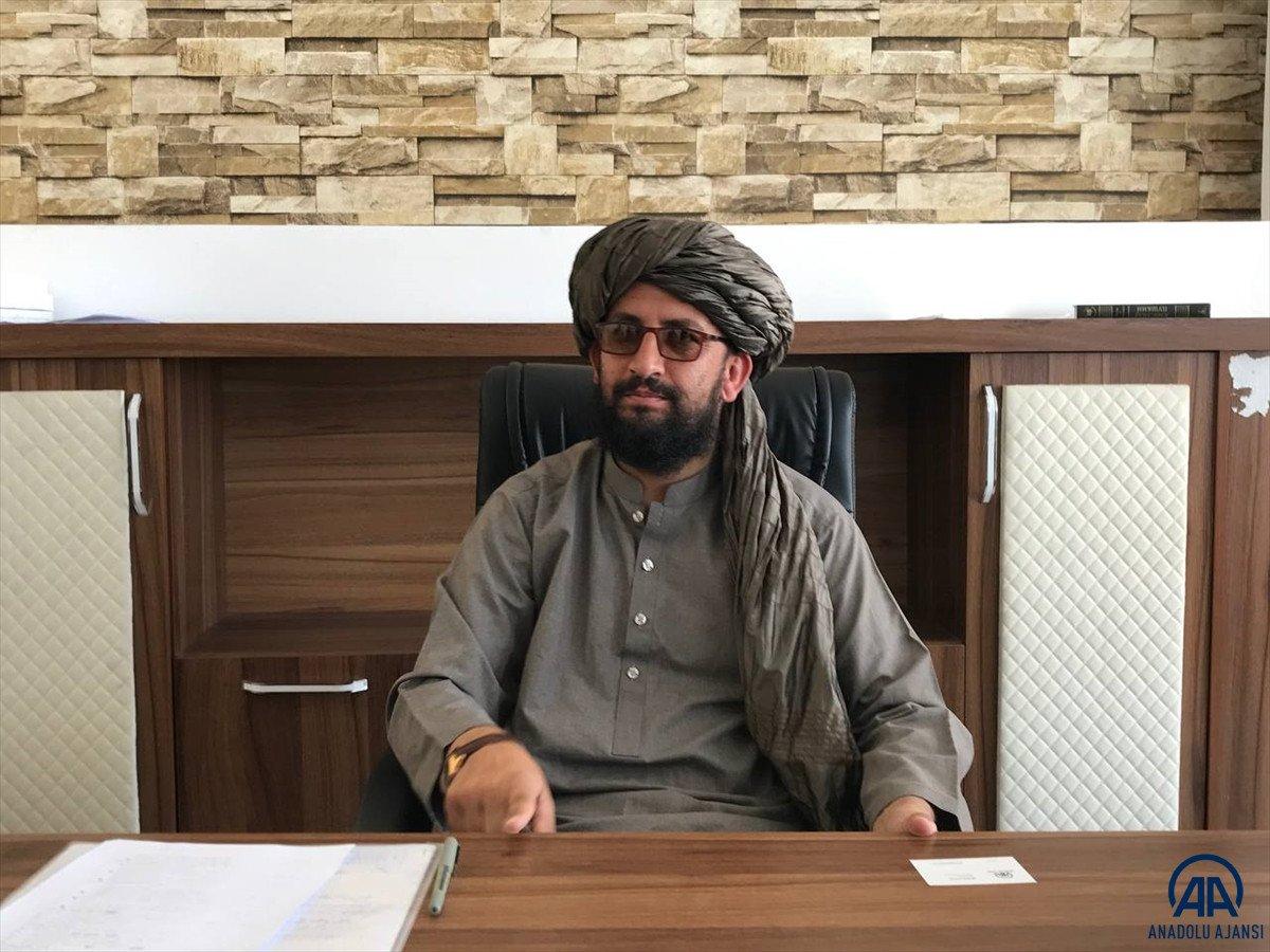 Kabil'de havalimanında çalışan kadınlar, işlerine geri döndü